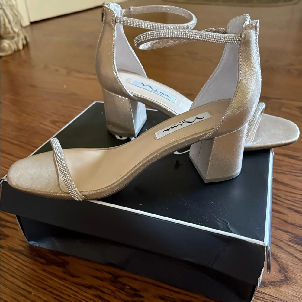 Nina Barby suedette Heels Elegant Block Sandals NIB - Picture 4 of 10